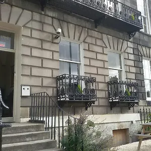 2* Pensionat Adelphi